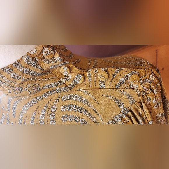 Ann Taylor Mustard Yellow Floral Turtleneck Top Blouse Size XS - Picture 6 of 12